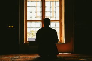 Сильна молитва, щоб позбутися боргів та фінансових труднощів