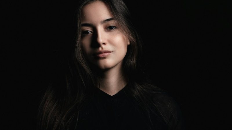 Значення імені Ясміна: походження, характер та доля жінки