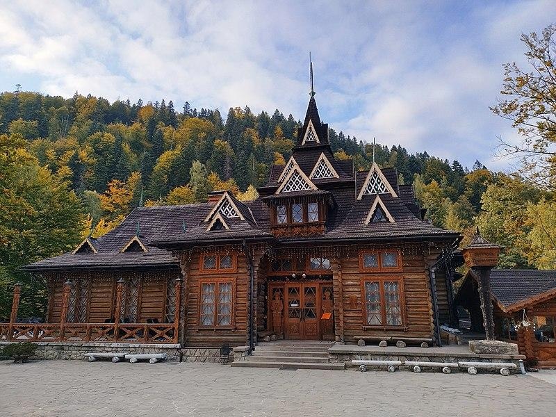 Ресторан «Гуцульщина» в Яремче: огляд меню та актуальні ціни 2026