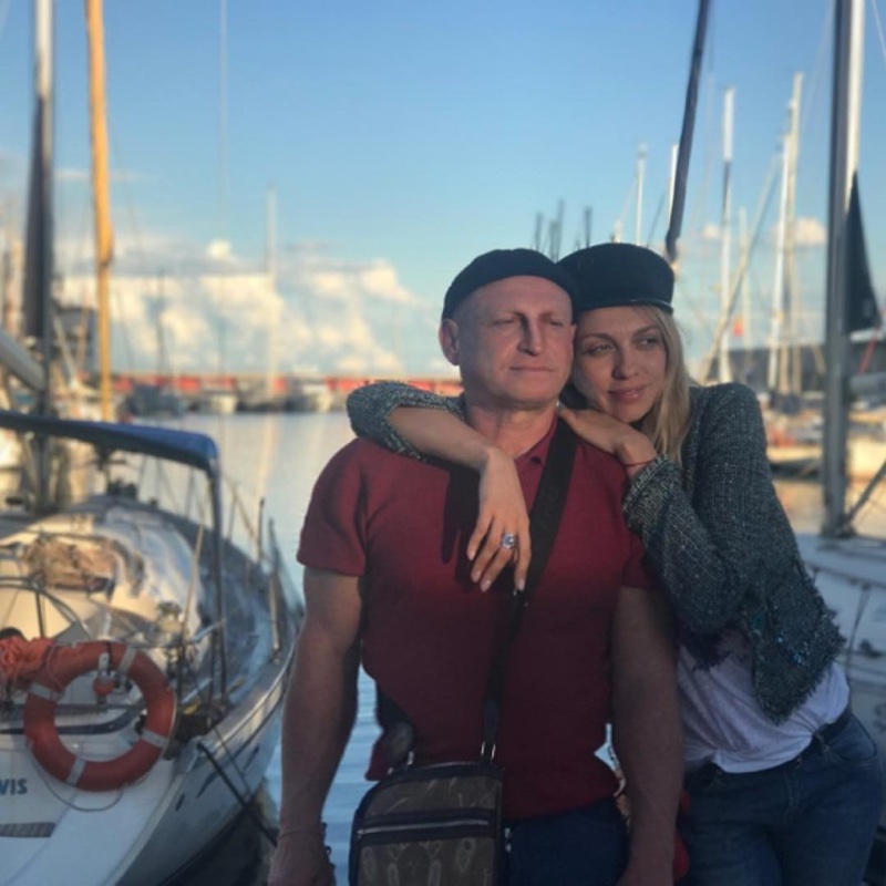 Вадим Буряковський з дружиною Олею Поляковою на набережній